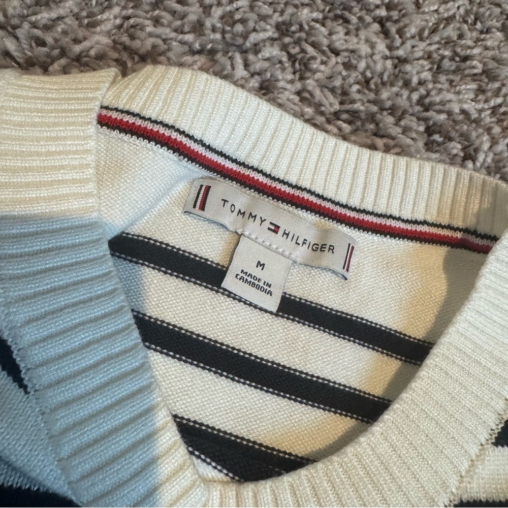 Tommy Hilfiger Black and White Striped Sweater - Picture 3 of 3